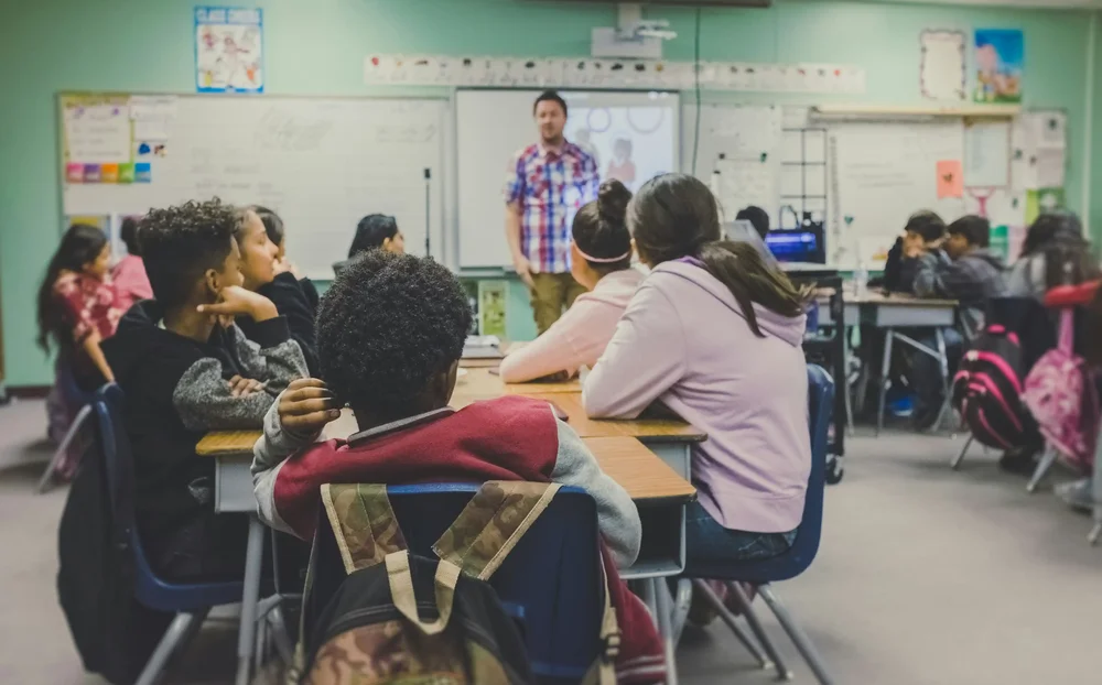 school-teacher-teaching-a-class