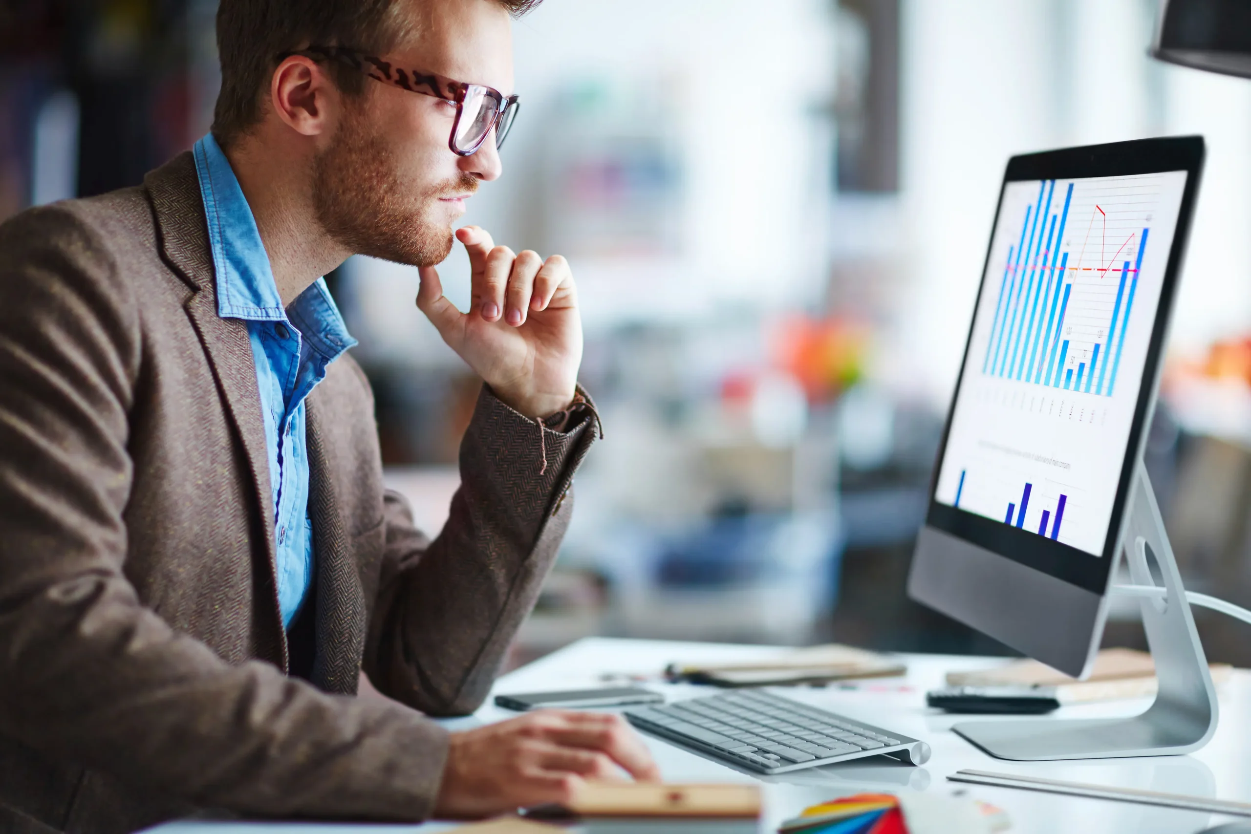 iStock_000076718485_Large-100-scaled working-group-scaled-1-2048x1403